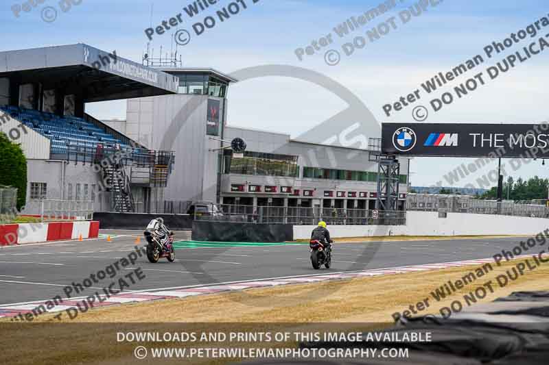 donington no limits trackday;donington park photographs;donington trackday photographs;no limits trackdays;peter wileman photography;trackday digital images;trackday photos